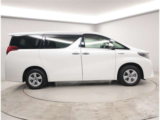 アルファードハイブリッド 2.5 X E-Four 4WD