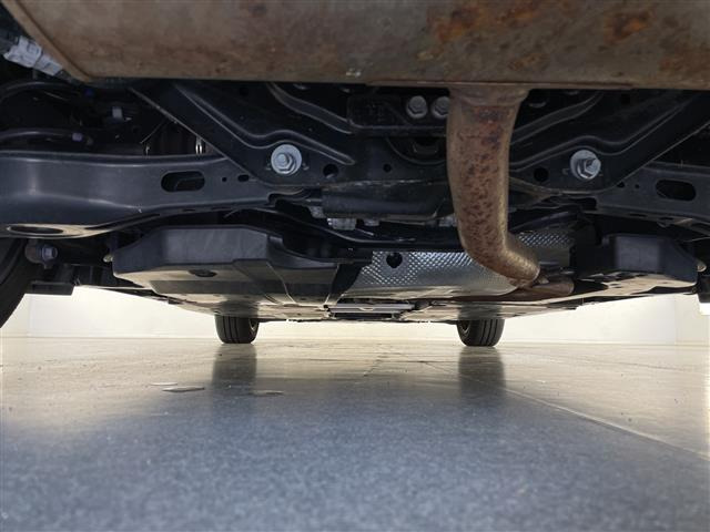 プリウス1.8 U E-Four 4WD