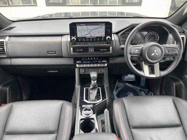 トライトン2.4 GSR ディーゼル 4WD