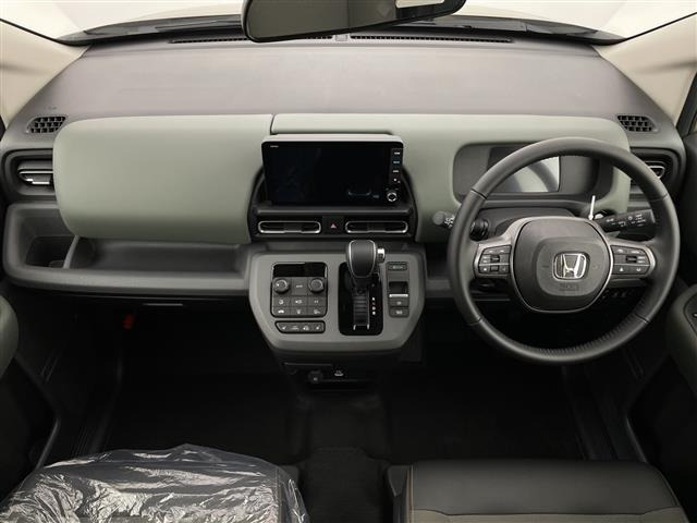 フリード1.5 e:HEV クロスター 4WD