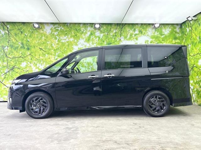 セレナ1.4 e-POWER ハイウェイスターV