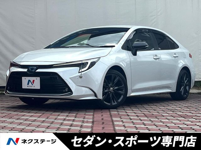 カローラ1.8 ハイブリッド W×B