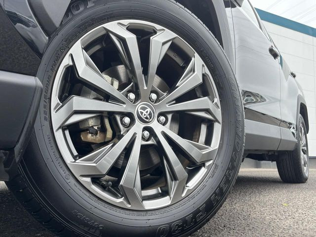 �y����18�C���`�A���~�z�C�[���z�O�ςɃ}�b�`���������A���~�z�C�[���𑕒����Ă���܂��B�e��ЊO�A���~�z�C�[����A�X�^�b�h���X�^�C�����戵�����Ă���܂��B���񂲑��k����������