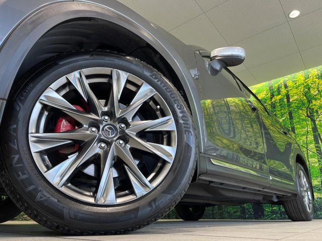 �y����19�C���`�A���~�z�C�[���z�O�ςɃ}�b�`���������A���~�z�C�[���𑕒����Ă���܂��B�e��ЊO�A���~�z�C�[����A�X�^�b�h���X�^�C�����戵�����Ă���܂��B���񂲑��k����������
