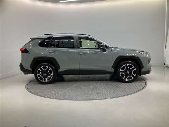 RAV42.0 アドベンチャー 4WD