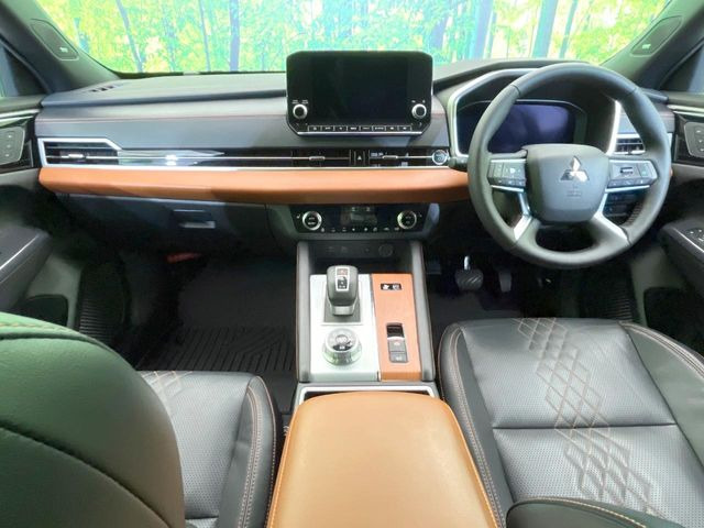 アウトランダーPHEV 2.4 P 4WD