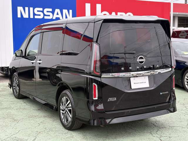 セレナ1.4 e-POWER ハイウェイスターV