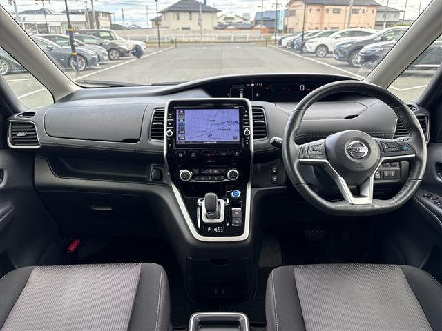 セレナ1.2 e-POWER ハイウェイスターV