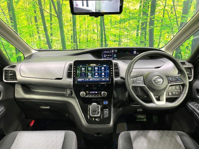 セレナ1.2 e-POWER ハイウェイスターV