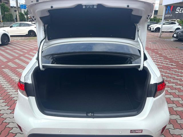 ���i�̂���������ʋ΁A���}���ɏ\���ȉ׎��X�y�[�X���m�ۂ��Ă���܂��B