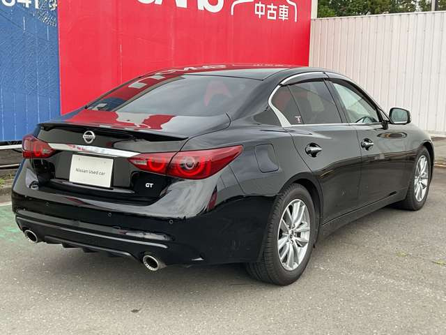 スカイライン3.0 GT