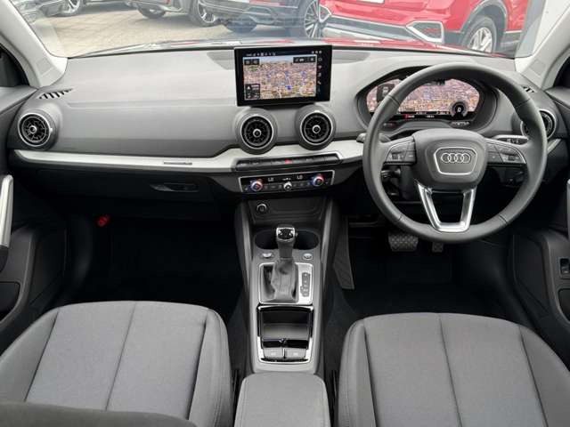 Q235 TDI クワトロ アドバンスト ディーゼル 4WD