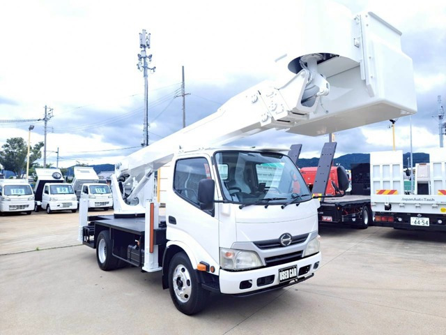 デュトロ高所作業車
