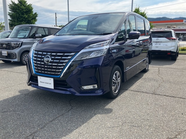 セレナ1.2 e-POWER ハイウェイスターV