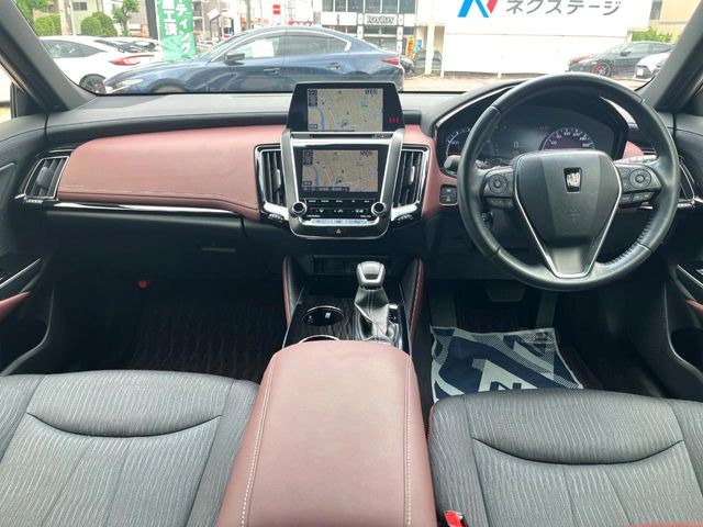 クラウンハイブリッド 2.5 S Cパッケージ