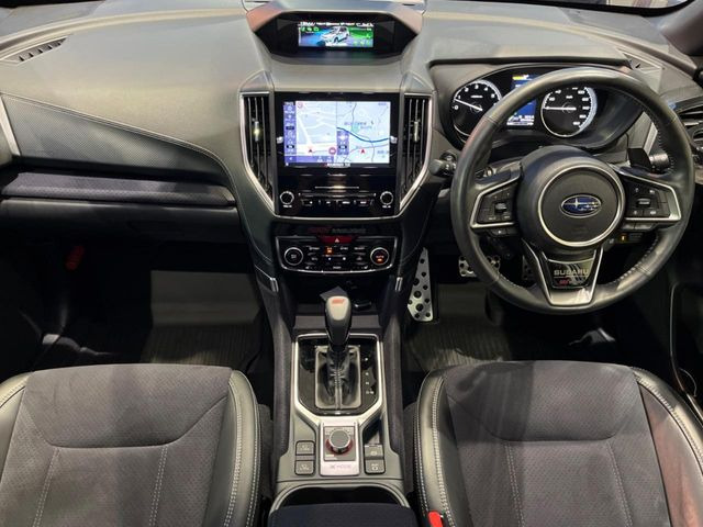 フォレスター1.8 スポーツ 4WD