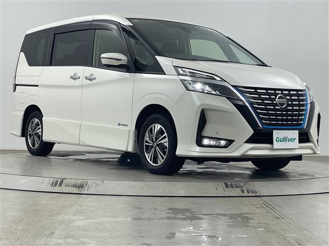 セレナ1.2 e-POWER ハイウェイスターV