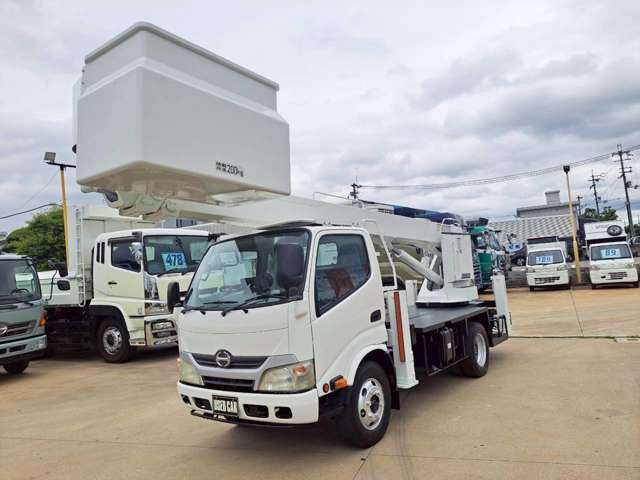 デュトロ高所作業車