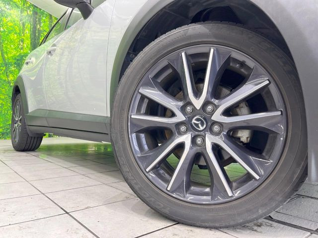 �y����18�C���`�A���~�z�C�[���z�O�ςɃ}�b�`���������A���~�z�C�[���𑕒����Ă���܂��B�e��ЊO�A���~�z�C�[����A�X�^�b�h���X�^�C�����戵�����Ă���܂��B���񂲑��k����������