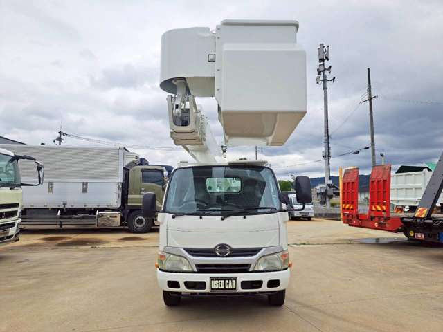デュトロ高所作業車