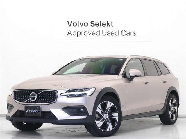 V60クロスカントリープラス B5 AWD 4WD