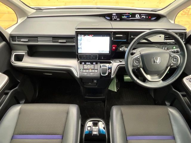 ステップワゴン2.0 e:HEV スパーダ G EX ホンダセンシング