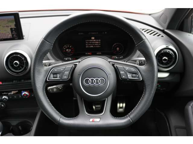 A3スポーツバック40 TFSI クワトロ スポーツ Sラインパッケージ 4WD