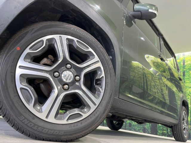 �y����15�C���`�A���~�z�C�[���z�O�ςɃ}�b�`���������A���~�z�C�[���𑕒����Ă���܂��B�e��ЊO�A���~�z�C�[����A�X�^�b�h���X�^�C�����戵�����Ă���܂��B���񂲑��k����������