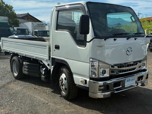 タイタン3.0 STD フルフラットロー ディーゼル 4WD
