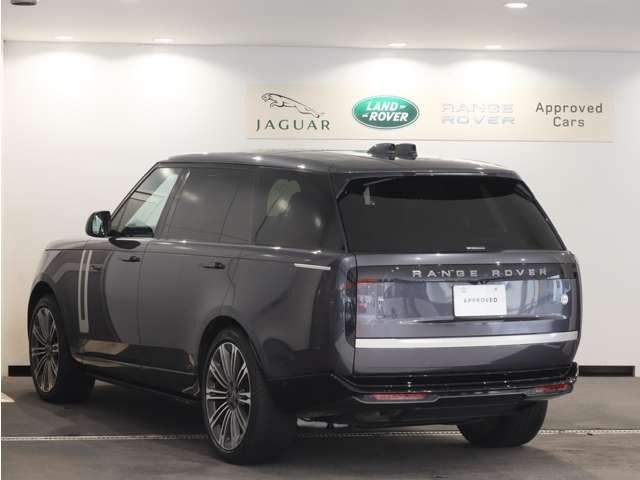 レンジローバーSV 4.4L P530 ロングホイールベース 4WD