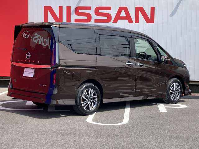 セレナ1.4 e-POWER ハイウェイスターV