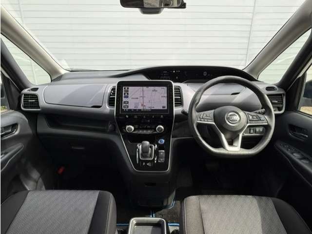 セレナ1.2 e-POWER ハイウェイスターV