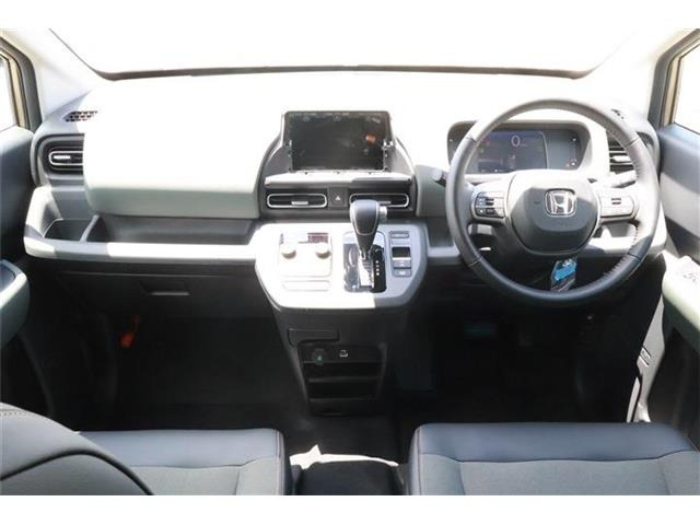 フリード1.5 e:HEV クロスター 4WD