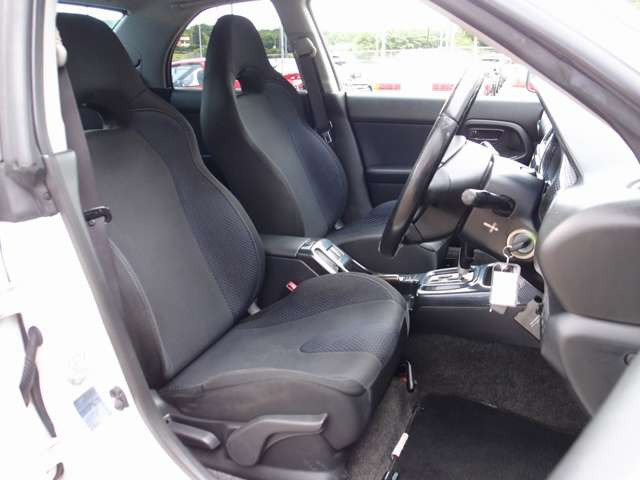 人気のBRIDE製やRECARO製などのスポーツシートもお得な金額にてお取り付け可能です。フルバケットシートからセミバケットシートまで、お気軽に047-492-4000までお問い合わせ下さいませ