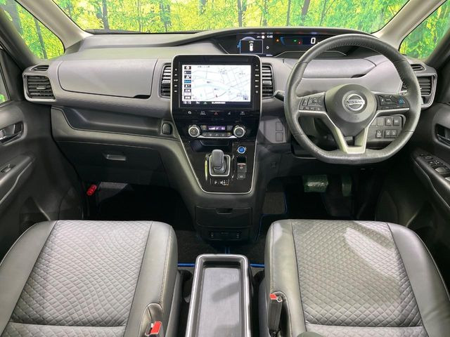 セレナ1.2 e-POWER ハイウェイスターV