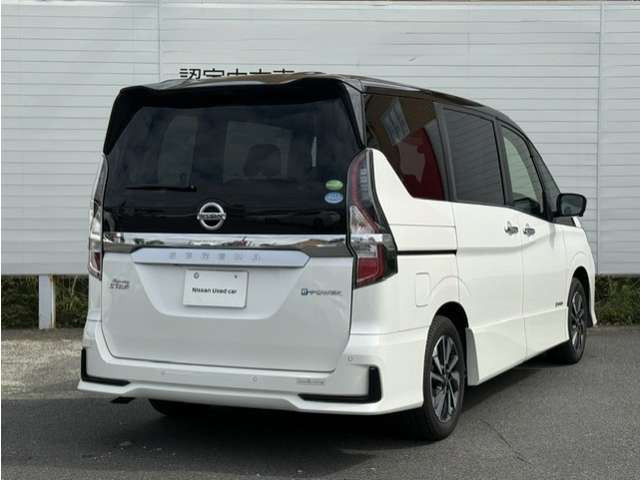 セレナ1.2 e-POWER ハイウェイスターV