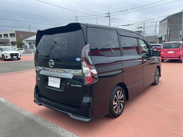 セレナ1.2 e-POWER ハイウェイスターV