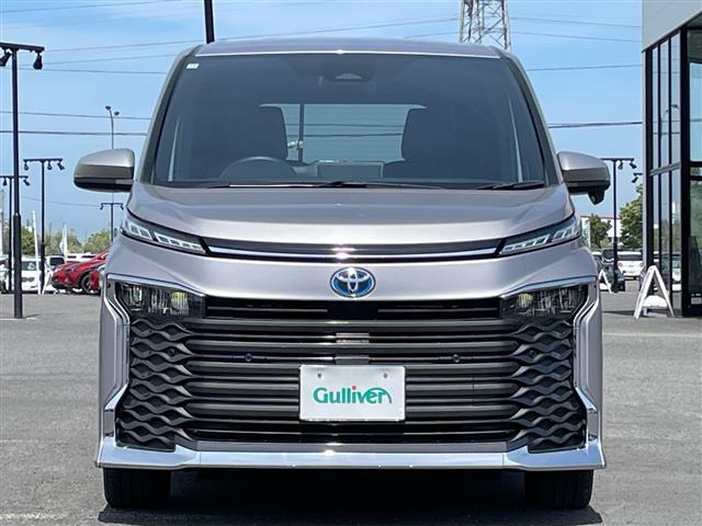 ヴォクシー1.8 ハイブリッド S-G E-Four 4WD