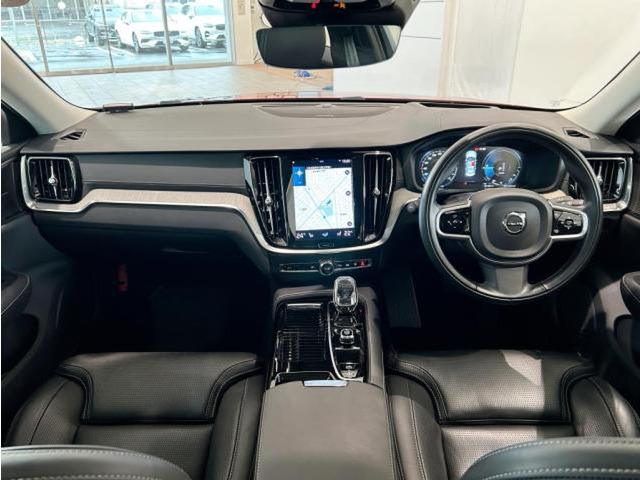 S60リチャージ PHEV T6 AWD インスクリプション 4WD