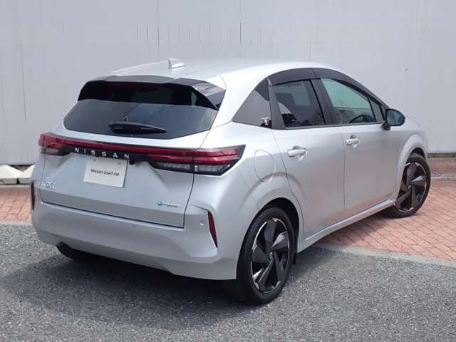 ノートオーラ1.2 G レザーエディション