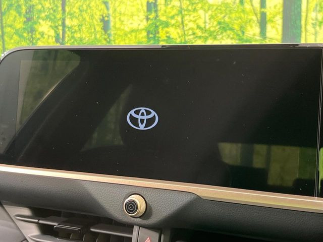 クラウンクロスオーバー2.5 G アドバンスト レザー パッケージ E-Four 4WD