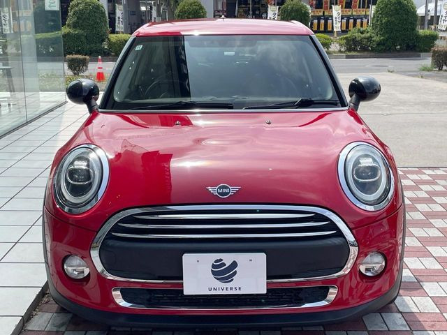 �������x�̃K���X�疌�ŝ����͂������A�㎿�ȃc���E����������B���O����_���J�����؂Ȉ��Ԃ�ی삵�A�F�����E�򉻂�h�~�B�u�e�X�v���b�V���R�[�g�v�A�u�e�v���~�b�T�R�[�g�v���炨�I�т��������܂��B