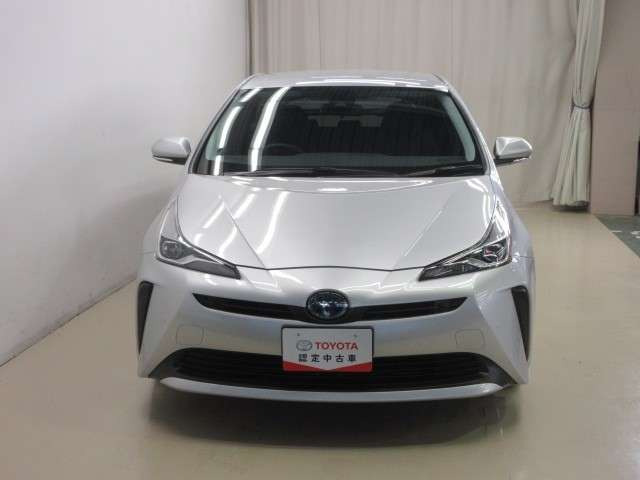 プリウス1.8 S