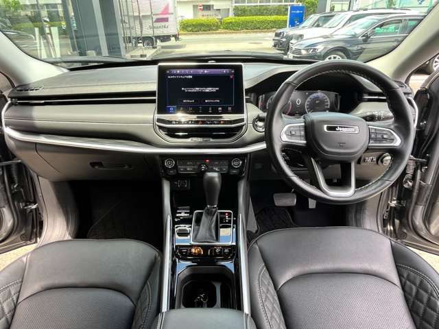 コマンダー2.0 リミテッド ディーゼル 4WD