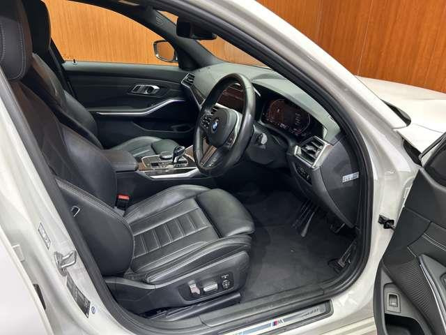 3シリーズセダン320i Mスポーツ