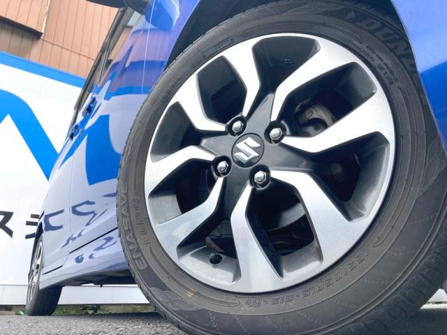 �y����15�C���`�A���~�z�C�[���z�O�ςɃ}�b�`���������A���~�z�C�[���𑕒����Ă���܂��B�e��ЊO�A���~�z�C�[����A�X�^�b�h���X�^�C�����戵�����Ă���܂��B���񂲑��k����������