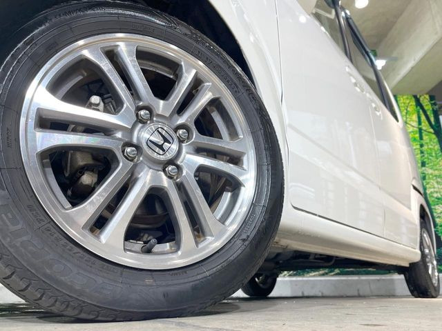 �y����14�C���`�A���~�z�C�[���z�O�ςɃ}�b�`���������A���~�z�C�[���𑕒����Ă���܂��B�e��ЊO�A���~�z�C�[����A�X�^�b�h���X�^�C�����戵�����Ă���܂��B���񂲑��k����������