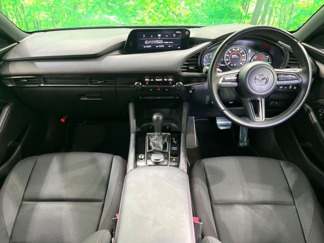 MAZDA3ファストバック1.5 15S ブラックトーンエディション