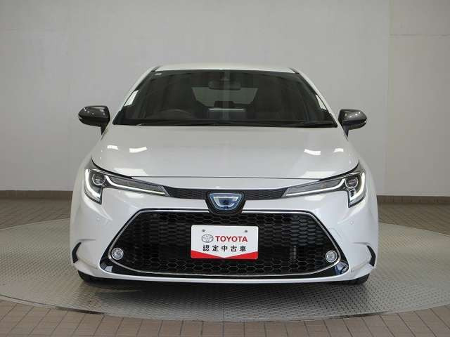 カローラツーリング1.8 ハイブリッド W×B