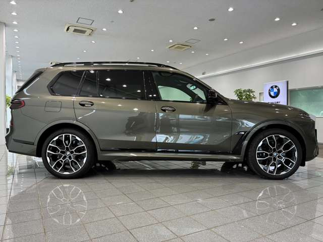 X7M60i xドライブ 4WD